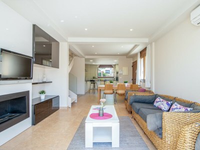 Villa Villa in Empuriabrava with Pool & Boat Mooring - Features photo 22