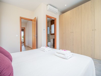 Villa Villa in Empuriabrava with Pool & Boat Mooring - Features photo 33