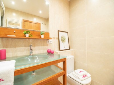 Villa Villa in Empuriabrava with Pool & Boat Mooring - Features photo 40