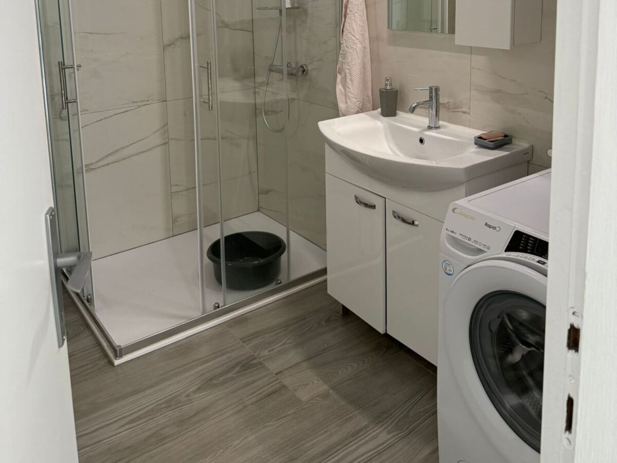 Apartment Apartmani Cihorich - Two Bedroom Apartment with Pool - Features photo 3