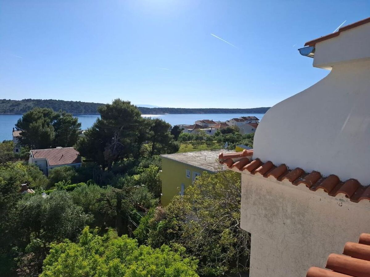 Apartment Rab Diving Mirko - One Bedroom Apartment with Sea View (3A) - Outdoor photo 3