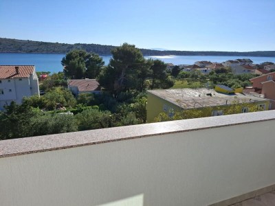Apartment Rab Diving Mirko - One Bedroom Apartment with Sea View (3A) - Outdoor photo 4
