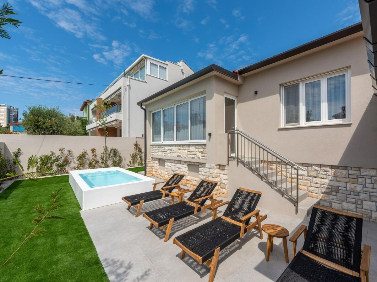 Holiday house Stylish Umag Villa Just 200 m from the Sea - Outdoor photo 4