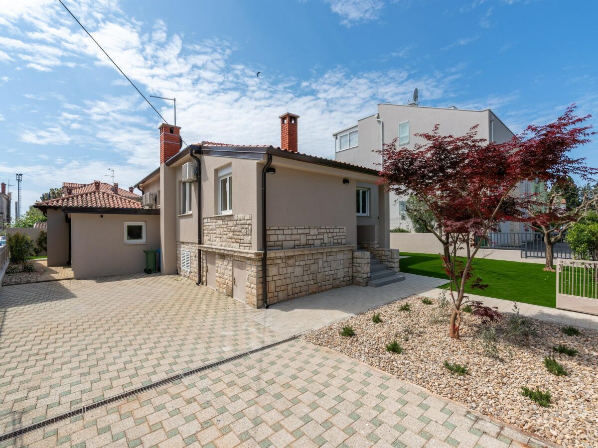 Holiday house Stylish Umag Villa Just 200 m from the Sea - Outdoor photo 5