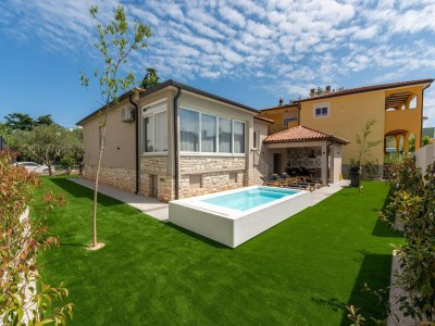 Holiday house Stylish Umag Villa Just 200 m from the Sea - Outdoor photo 6