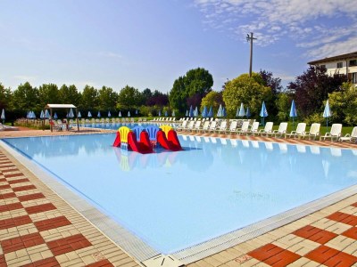 Holiday park Caravanpark San Benedetto in Peschiera - Outdoor photo 6