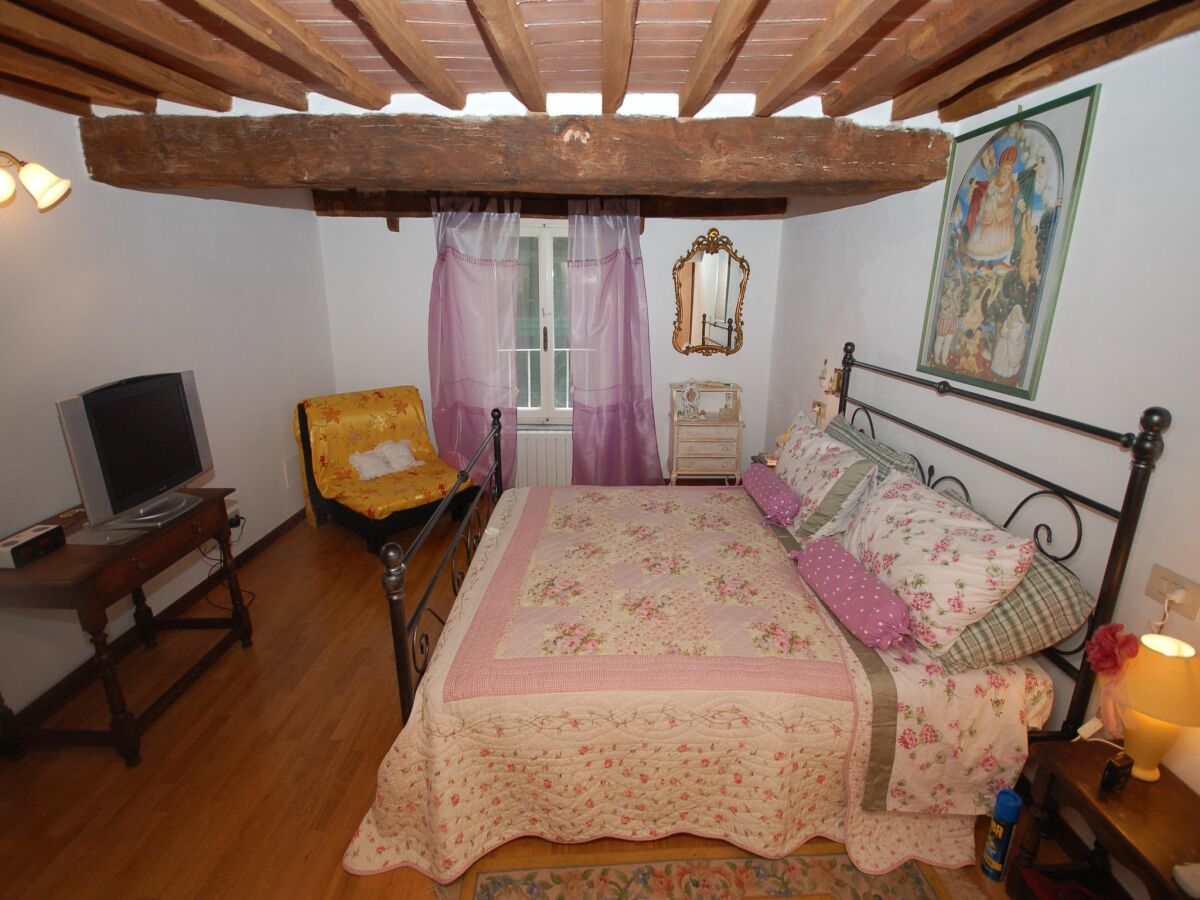 Apartment Apartment in Lucca near Historic City Walls - Features photo 4