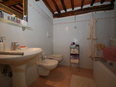 Apartment Apartment in Lucca near Historic City Walls - Features photo 9