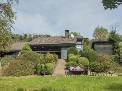 Holiday house Modern Ferienhaus nähe von Winterberg mit Garten - Outdoor photo 5