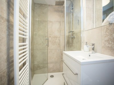 Apartment Moderne Wohnung in Neuastenberg mit Balkon - Features photo 17