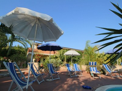 Apartment Holiday Haven near Santa Maria Beach - Outdoor photo 10