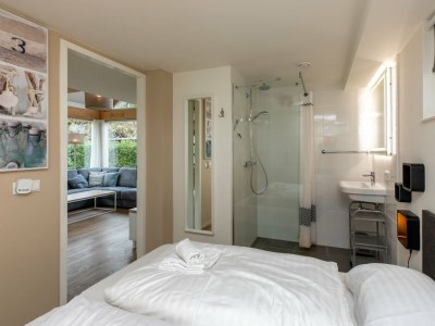 Holiday house 6-Person Holiday Home in Renesse - Outdoor photo 5