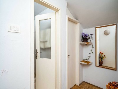 Apartment Apartments & Rooms Mara & Petrunjela - One Bedroom Apartment with Balcony and Sea View - Outdoor photo 23