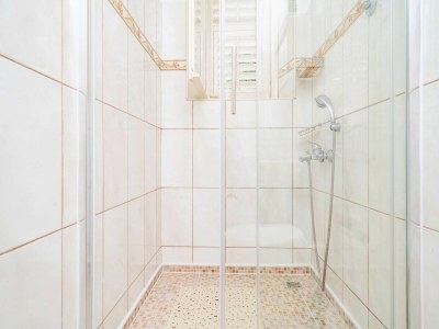 Apartment Apartments & Rooms Mara & Petrunjela - Deluxe Double Room with Sea View - Features photo 20