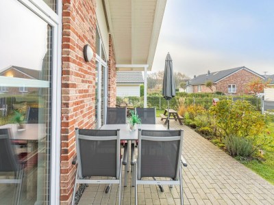 Holiday house Gemuetliches exklusives Ferienhaus in Dagebuell - Outdoor photo 12