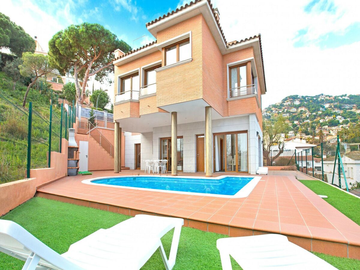 Villa Villa in Lloret de Mar with Private Pool