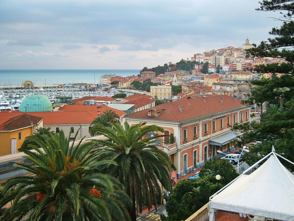 Holiday park Wohnung in Imperia - Outdoor photo 5