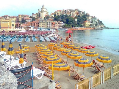 Holiday park Apartment in Imperia near Watersports - Environment photo 32