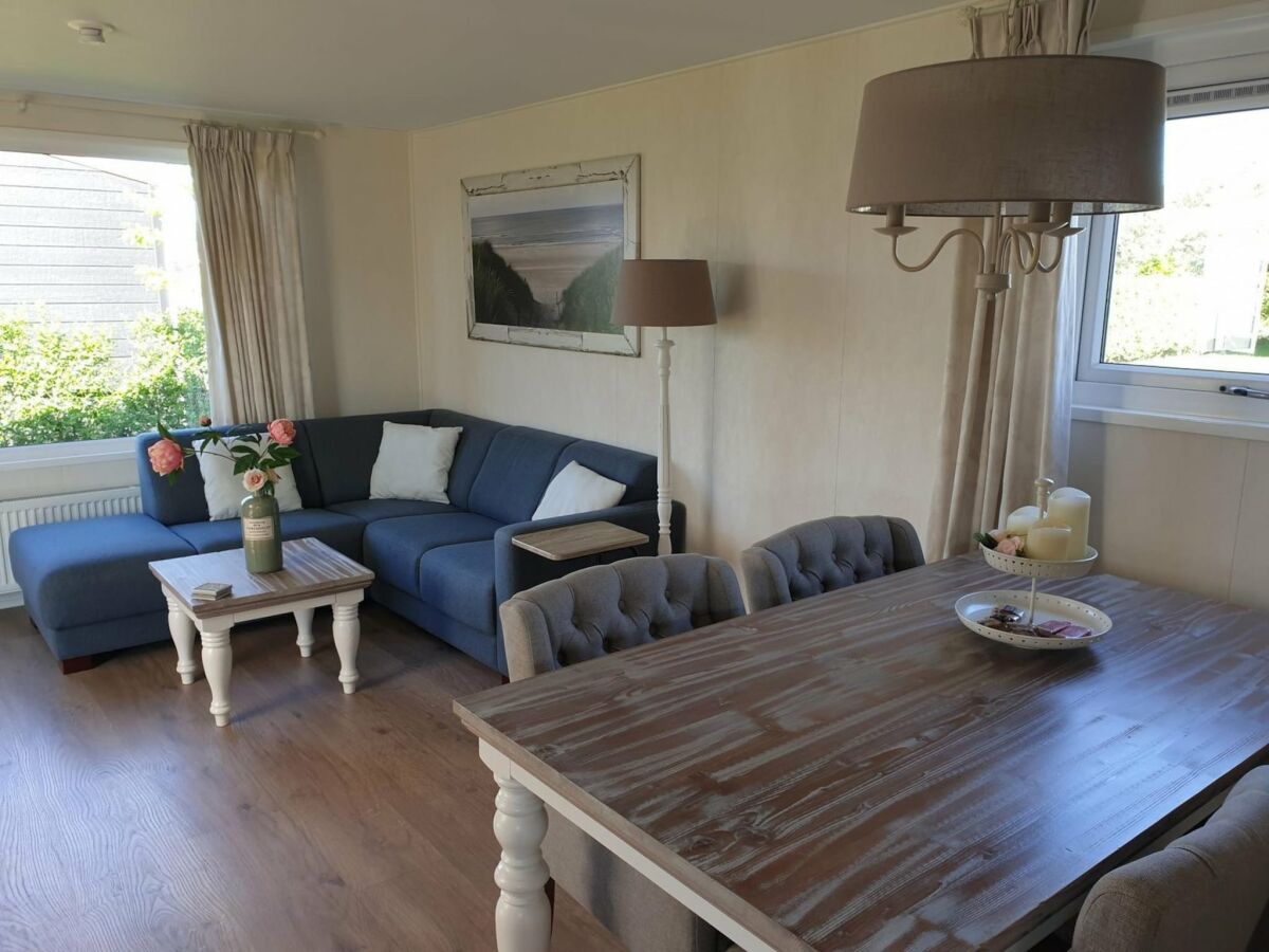 Chalet 4 person chalet on family park in Veere - Outdoor photo 2