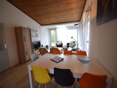 Bungalow House in Oostkapelle near Sandy Beach - Outdoor photo 6