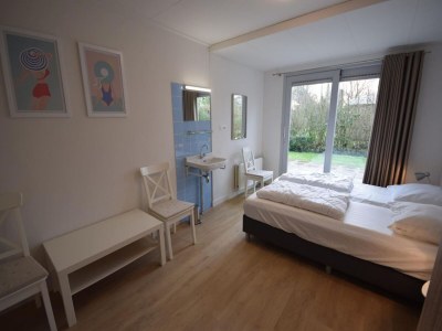 Bungalow House in Oostkapelle near Sandy Beach - Outdoor photo 10