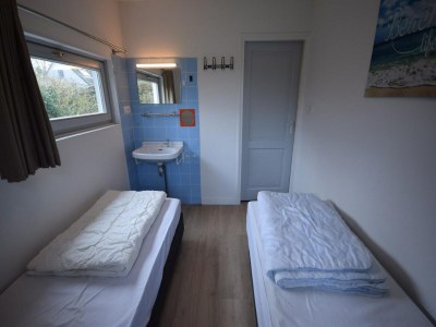 Bungalow House in Oostkapelle near Sandy Beach - Outdoor photo 18