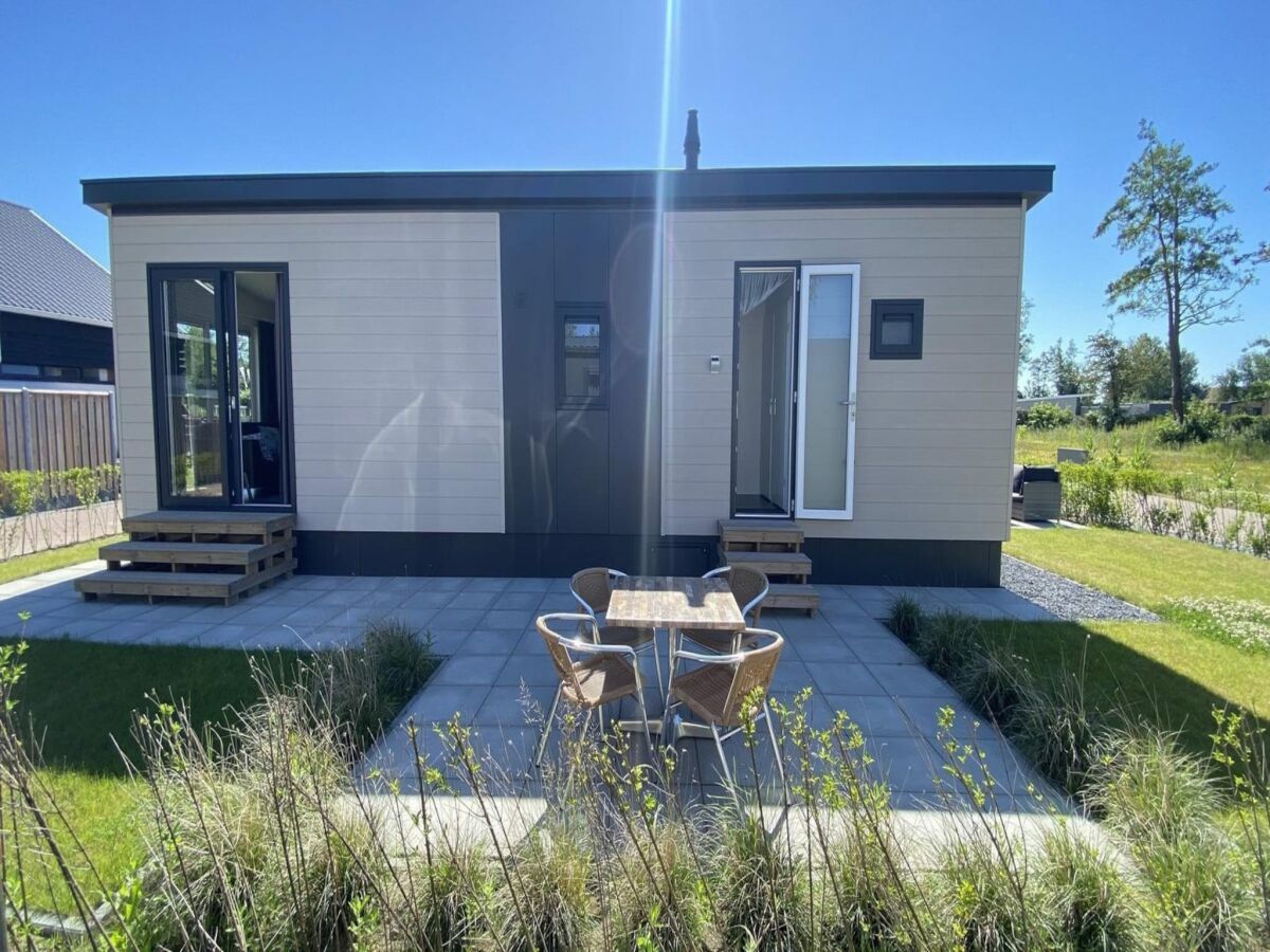 Chalet 4 person holiday chalet in Scherpenisse - Outdoor photo 2