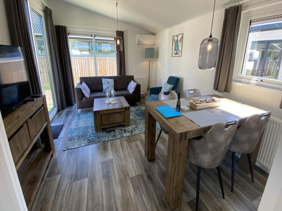 Chalet 4 person holiday chalet in Scherpenisse - Outdoor photo 3