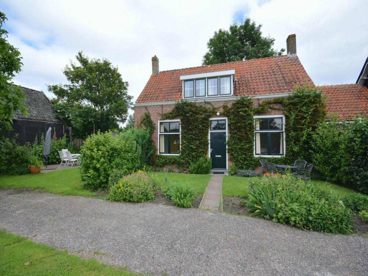 Villa Holiday Home in Oostkapelle near Beaches
