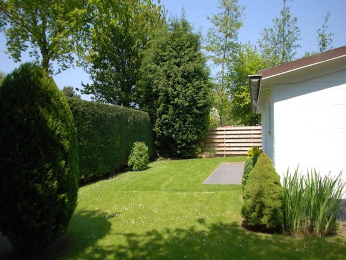 Bungalow 6-person holiday bungalow in Oostkapelle - Outdoor photo 4