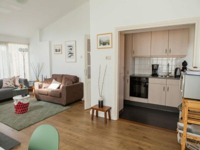 Bungalow 7-person vacation bungalow in Oostkapelle - Outdoor photo 8