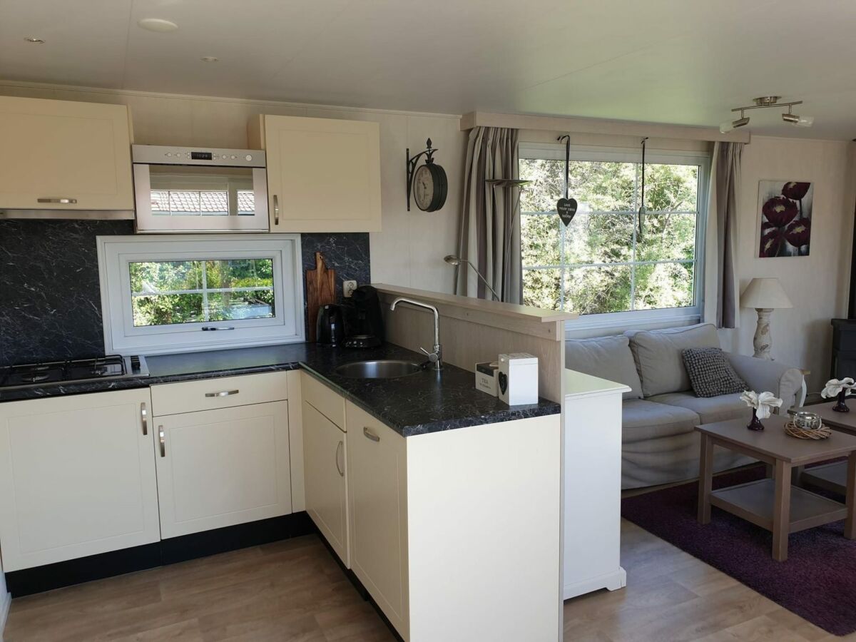 Chalet 4 person chalet on family park in Veere - Outdoor photo 4