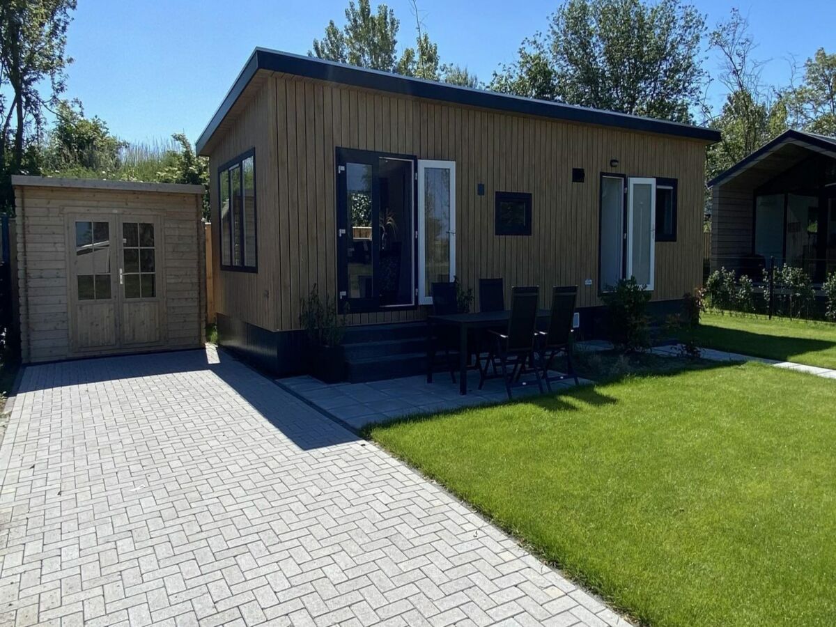 Chalet Chalet in Zeeland near Sandy Beach & Nature - Outdoor photo 3