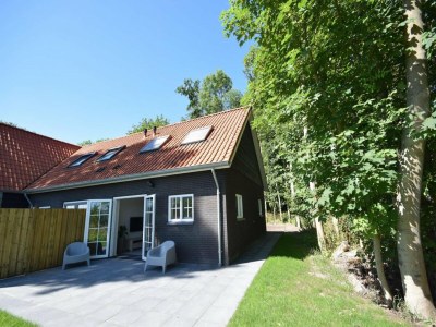 Villa 4-person semi-detached holiday home in Oostkapelle - Outdoor photo 2