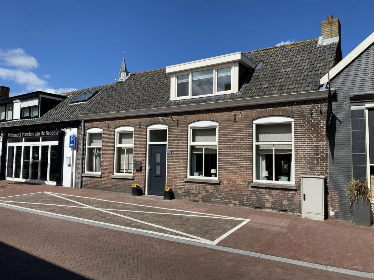 Villa 4 person holiday home in Oostkapelle