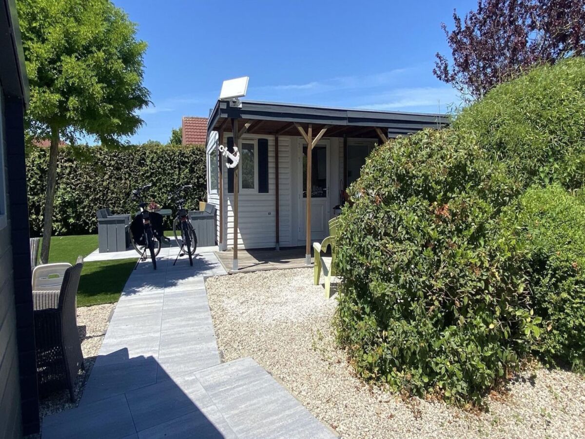 Chalet 4 person holiday chalet in Sint-Annaland