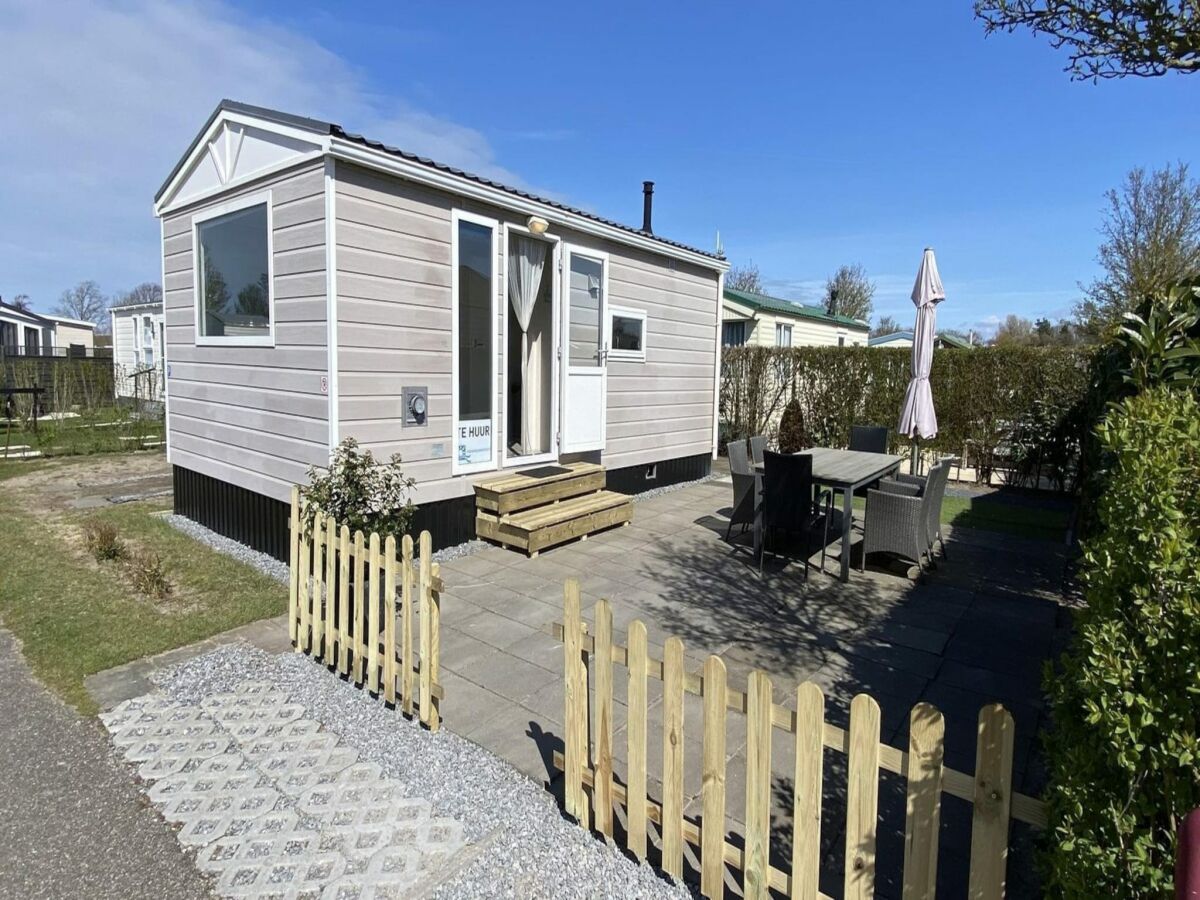 Chalet 4-person mobile home on Julianahoeve in Renesse