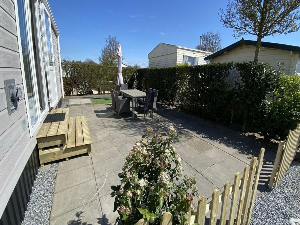 Chalet 4-person mobile home on Julianahoeve in Renesse - Outdoor photo 5