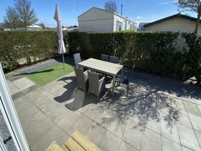 Chalet 4-person mobile home on Julianahoeve in Renesse - Outdoor photo 4