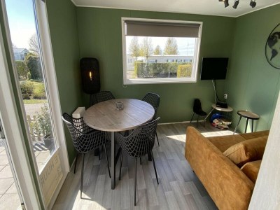 Chalet 4-person mobile home on Julianahoeve in Renesse - Outdoor photo 8