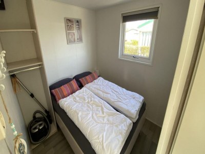 Chalet 4-person mobile home on Julianahoeve in Renesse - Outdoor photo 19