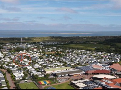 Chalet 4-person mobile home on Julianahoeve in Renesse - Outdoor photo 63
