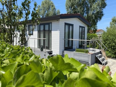 Chalet 4 Person holiday chalet in Sint-Annaland - Outdoor photo 2