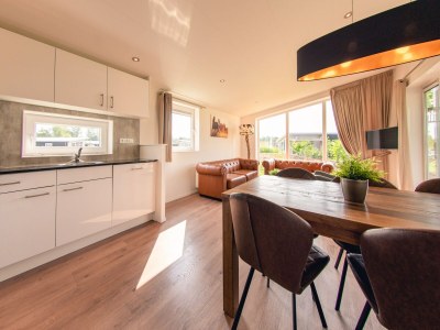 Holiday house Welcoming holiday home with garden - Features photo 19