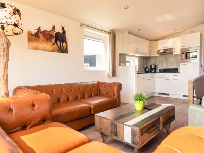 Holiday house Welcoming holiday home with garden - Features photo 26