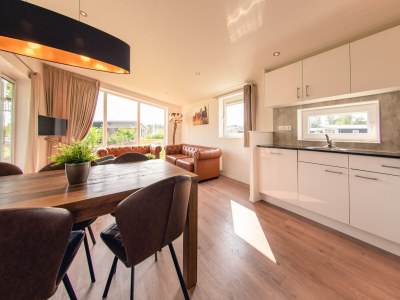 Holiday house Welcoming holiday home with garden - Features photo 28