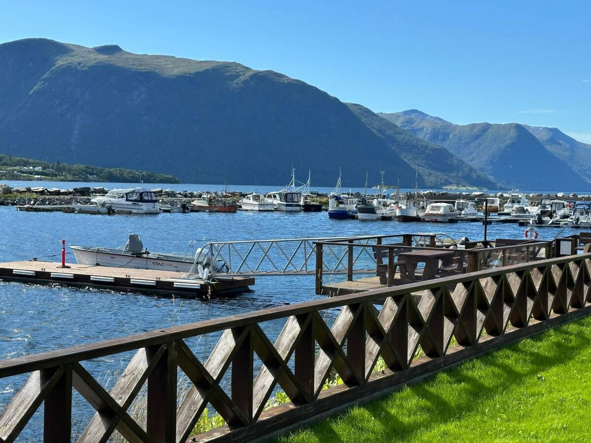 Apartment 4 Personen Ferienhaus in Eidsvåg - Outdoor photo 3