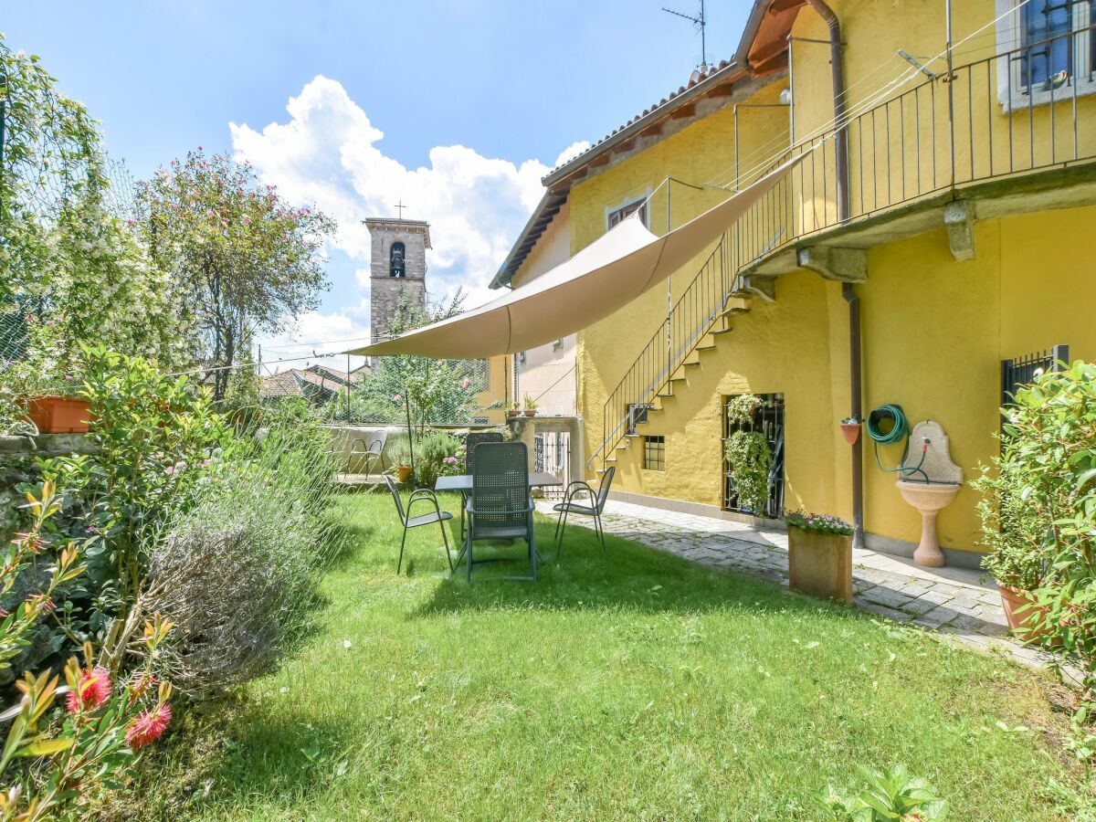 Holiday house Schönes Ferienhaus in der Nähe des Lago Maggiore - Outdoor photo 3