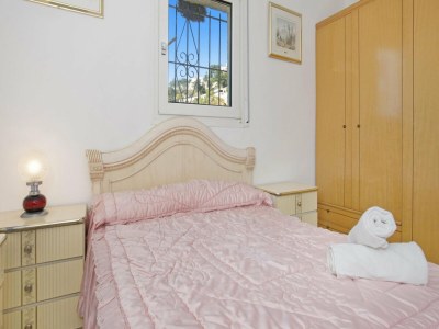 Villa Villa in Lloret de Mar with Pool & Sea Views - Features photo 12