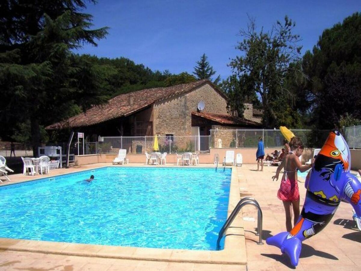 Holiday park Dordogne Escape w/ Shared Pools - Outdoor photo 2